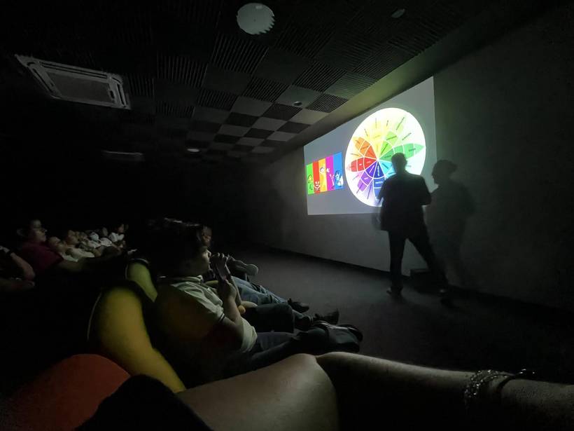 Proyección durante una función del festival